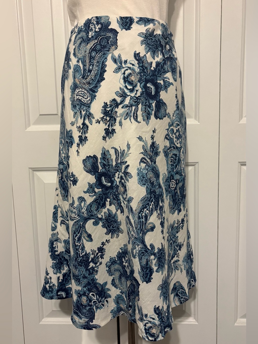 LIZ & CO. Blue Paisley Floral A-Line Midi Skirt
